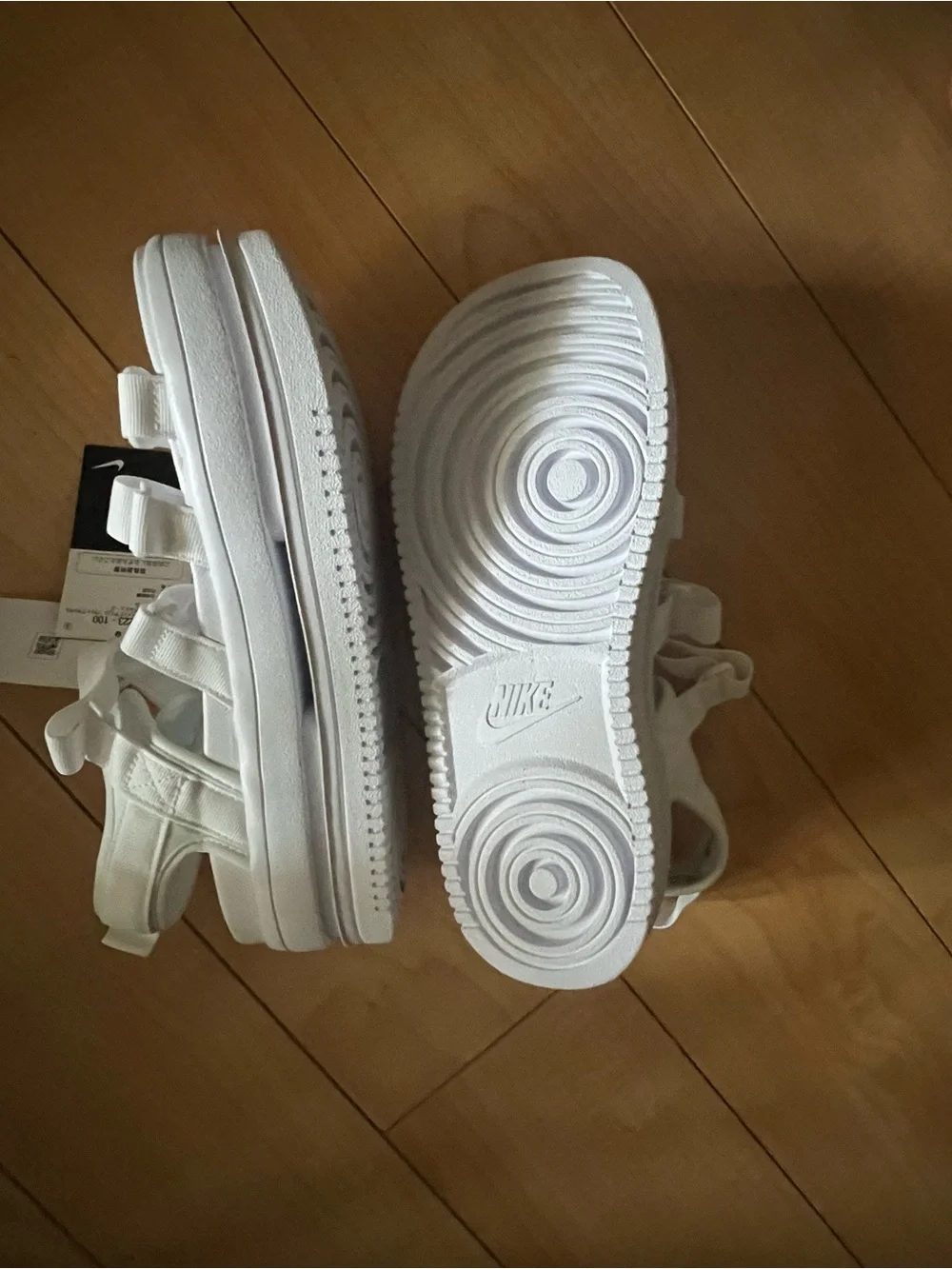 Nike Icon Classic Sandal  White/Pure Platinum DH0223-100